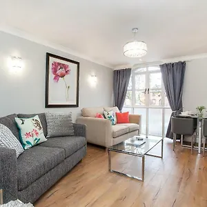  Apartment County House Mews